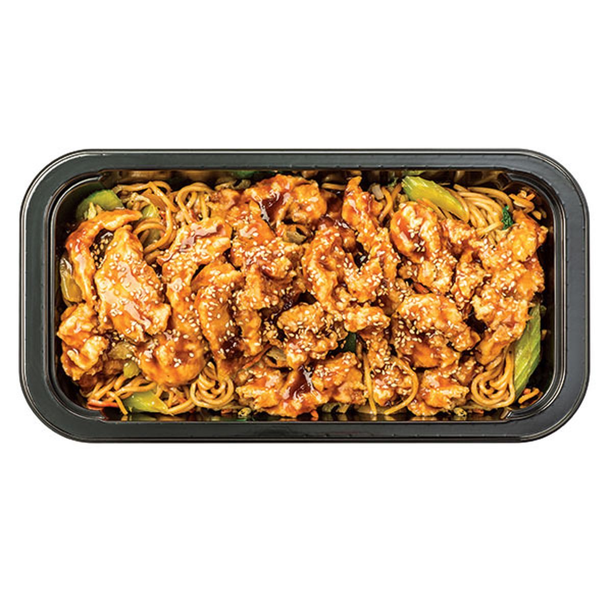 Calories in Wegmans Sesame Chicken with Vegetable Lo Mein Noodles, FAMILY PACK