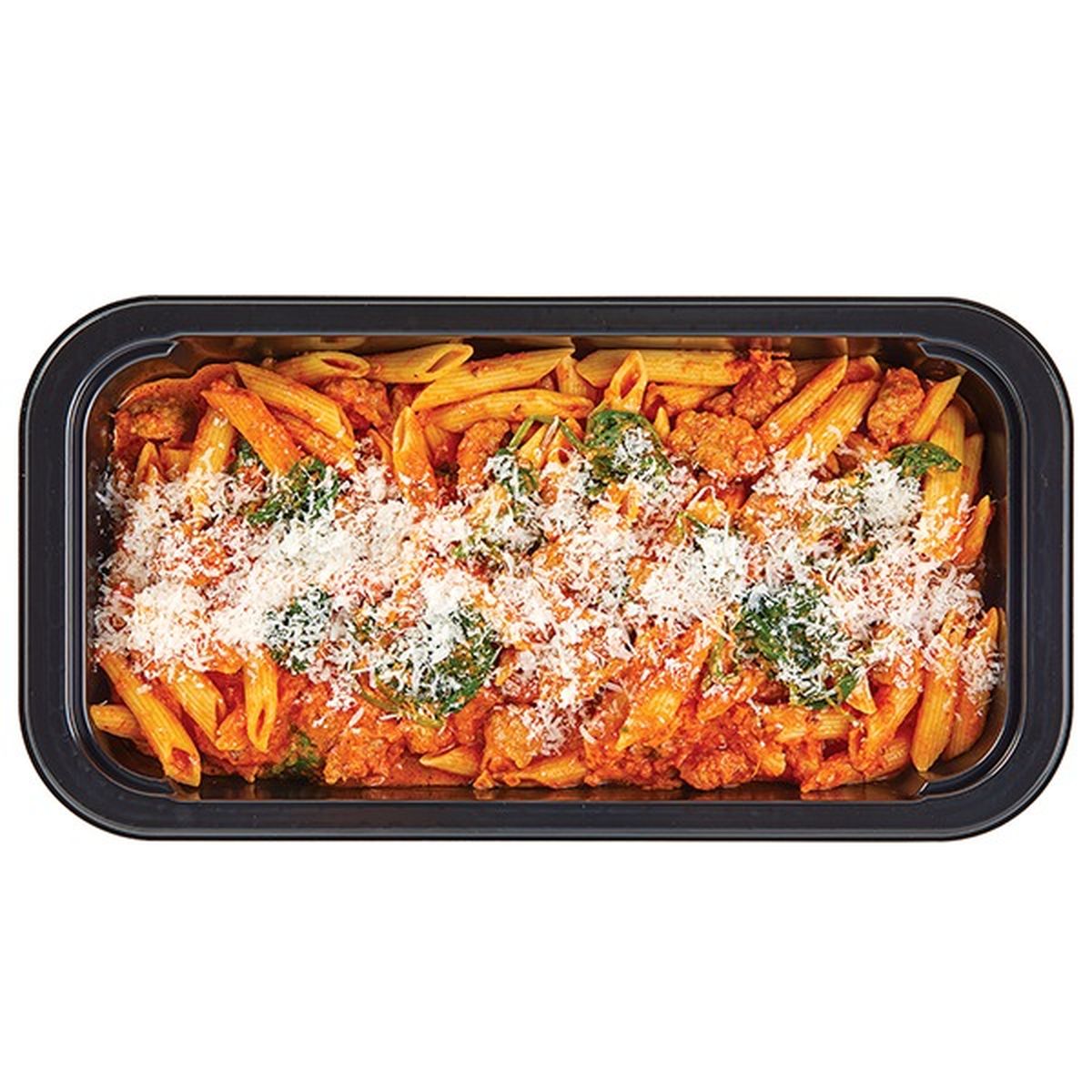 Calories in Wegmans Penne with Sausage, Spinach & Vodka Blush Sauce, Italian, FAMILY PACK