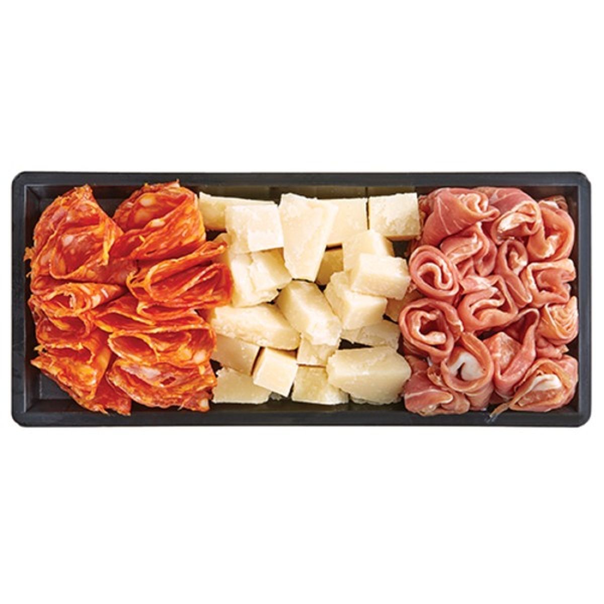 Calories in Wegmans Chef's Selection Charcuterie Tray, Appetizer