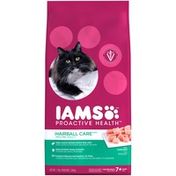 IAMS Hairball Care Mature Adult with Chicken Cat Food