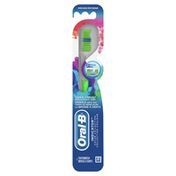 Oral-B Colour Collection Toothbrush, Medium