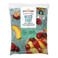 Giant Eagle Mixed Fruit Peaches Strawberries Red Seedless Grapes Dark Sweet Pitted Cherries & Pineapple