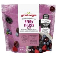 Giant Eagle Berry Cherry Blend Blueberries Dark Sweet Pitted Cherries Blackberries & Raspberries