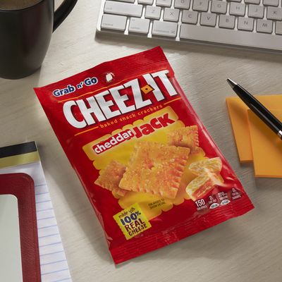 Cheez-It Cheese Crackers, Baked Snack Crackers, Office and Kids Snacks, Cheddar Jack