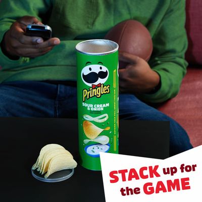 Pringles Potato Crisps Chips, Lunch Snacks, Snacks On The Go, Sour Cream and Onion