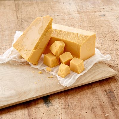 Daiya Dairy Free Medium Cheddar Style Block