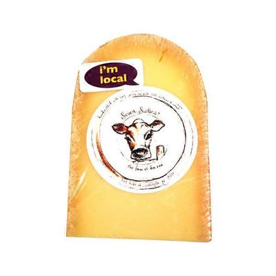 Doe Run Farm 9 Months Seven Sisters Cheddar Cheese