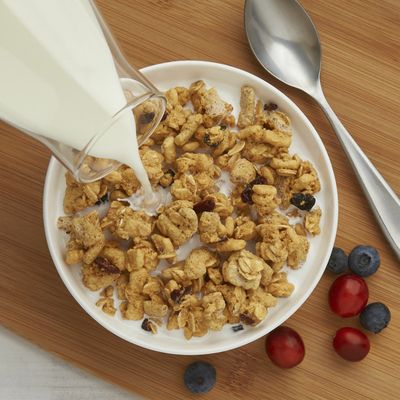 Kashi GO Breakfast Cereal, Vegan Protein, Fiber Cereal, Toasted Berry Crisp