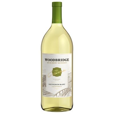 Woodbridge by Robert Mondavi Sauvignon Blanc White Wine