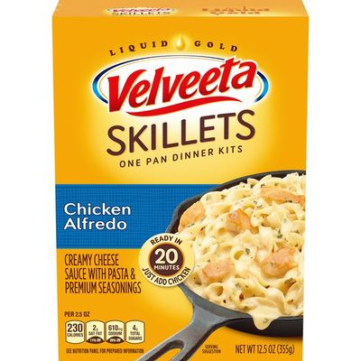 Kraft Velveeta Chicken Alfredo One Pan Dinner Kit with Cheese Sauce, Pasta & Seasonings