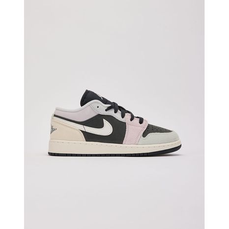 Nike Big Kids' Retro 1 Low SE Casual Shoes, Size 7 - Anthracite/Sail/Muslin/Iris Whisper