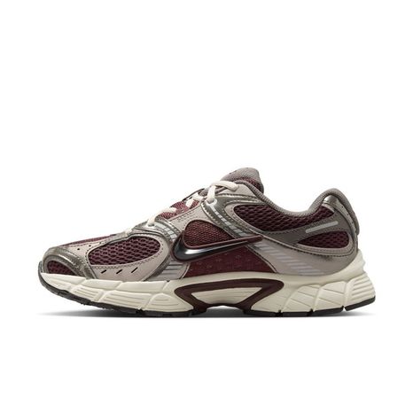 Nike Women's V5 RNR Casual Shoes, Size 8.5 - Burgundy Crush/College Grey/Light Orewood Brown/Black