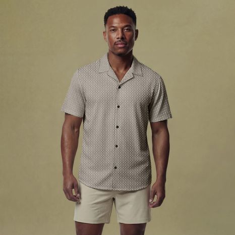 VRST Men's Performance Resort Shirt, L - Khaki Mod Geo