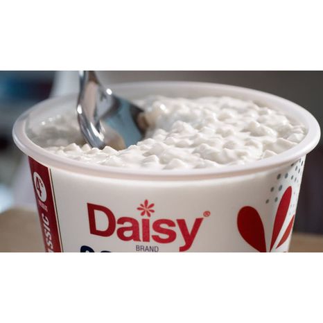 Daisy Classic 4% Milkfat Small Curd Cottage Cheese