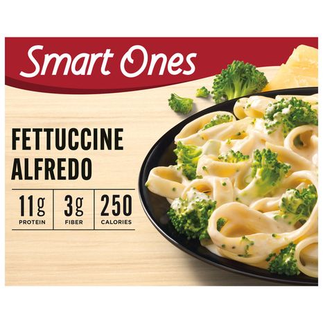 Smart Ones Fettuccine Alfredo with Broccoli Florets & Creamy Alfredo Sauce Frozen Meal