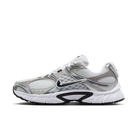 Nike Women's V5 RNR Casual Shoes, Size 9 - White, Chrome & Black