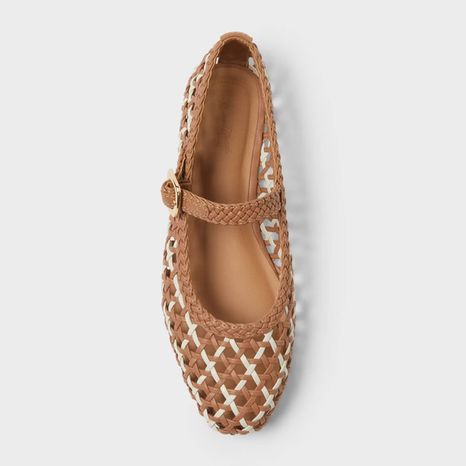 Universal Thread Women's Royce Mary Jane Shoes with Memory Foam Insole, Size 6.5 - Cognac