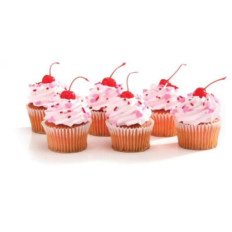 6 Ct Cupcakes Strawberry Topped White
