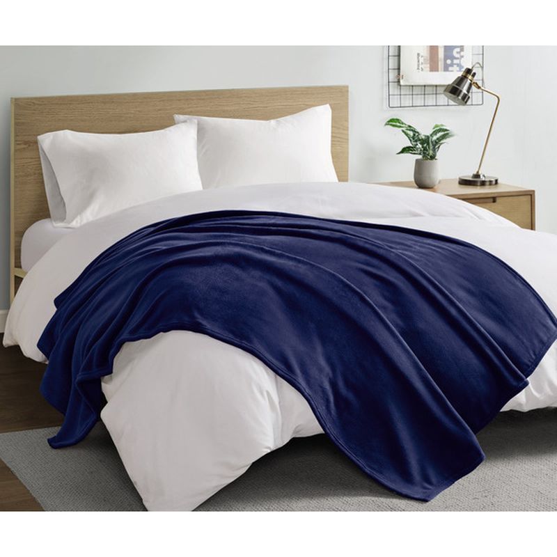 Huntington Home Blue Solid Royal Plush Throw (each) Delivery or Pickup ...