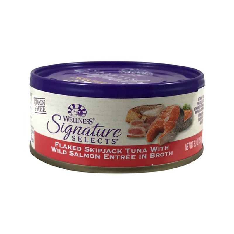 wellness signature selects flaked skipjack tuna with wild salmon