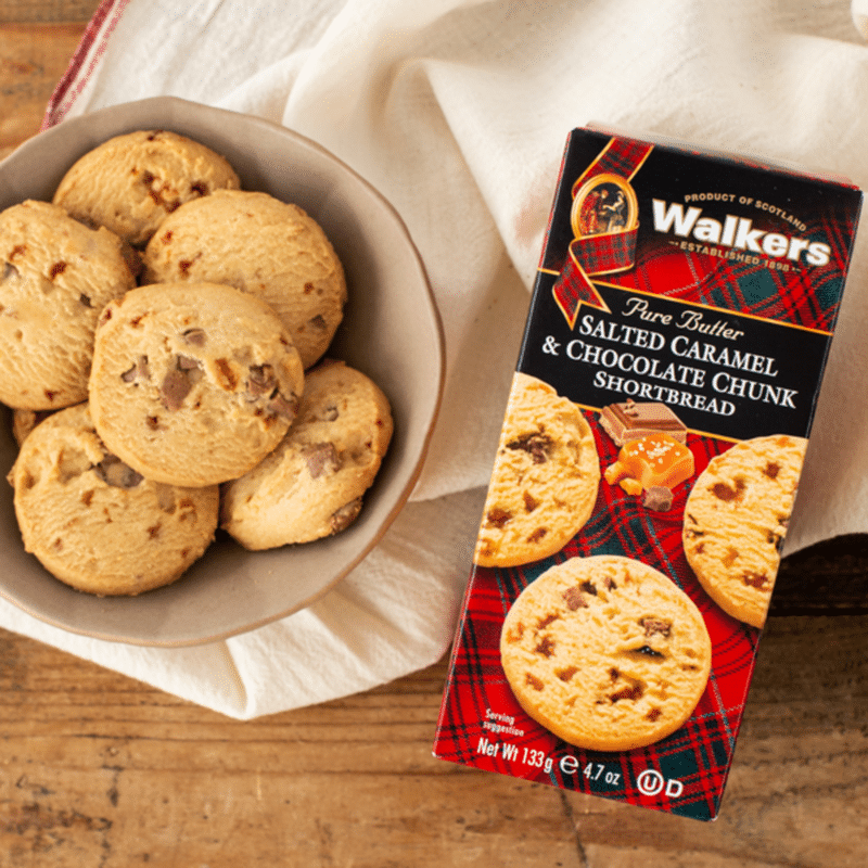 Walkers Shortbread Salted Caramel & Milk Chocolate Chunk Shortbread (4.